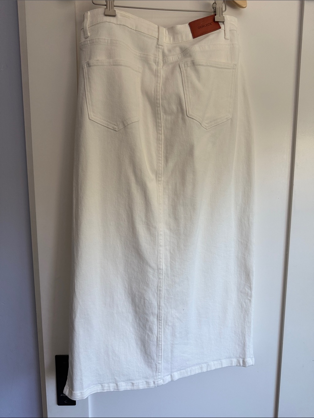 Genleck White Midi Denim Skirt with Side Slit - Picture 4 of 4